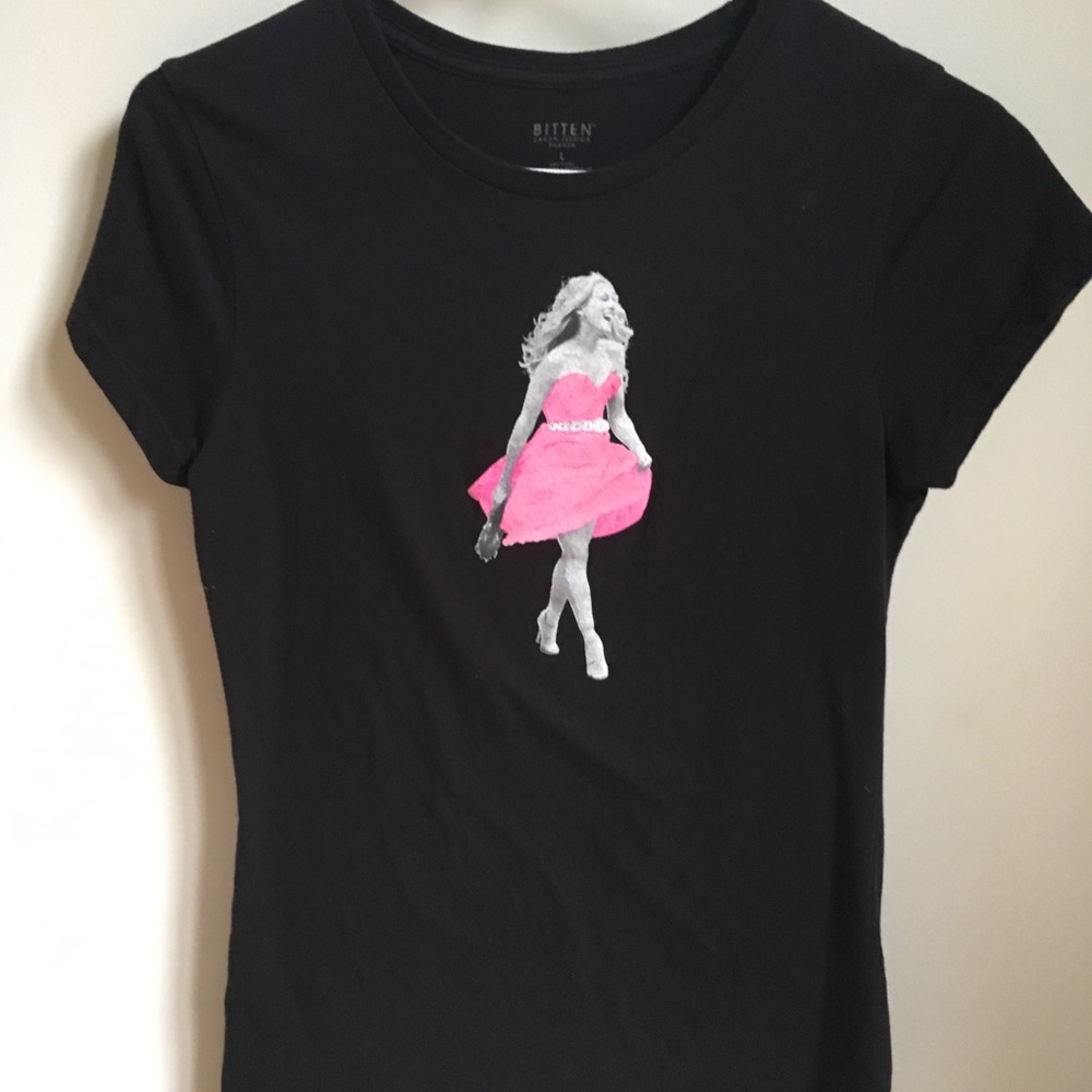 Bitten Sex in the City tee shirt